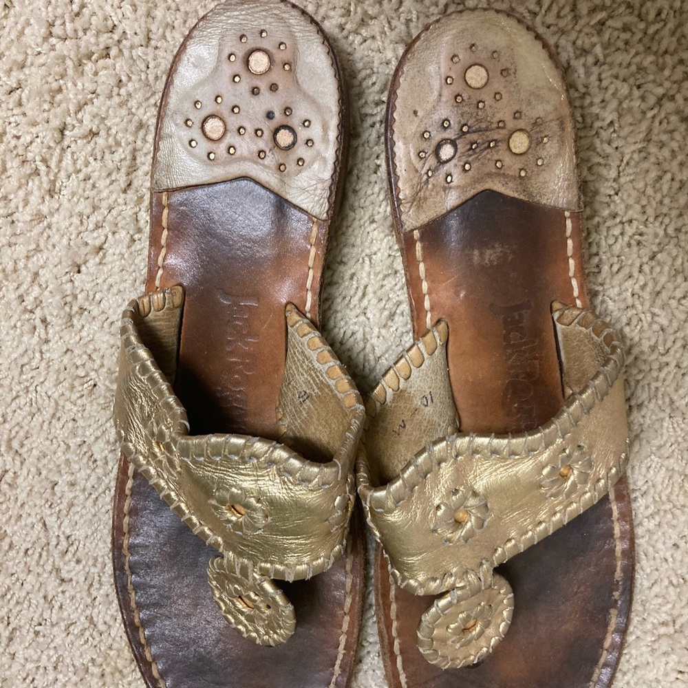 Jack Roger’s size 10 in gold